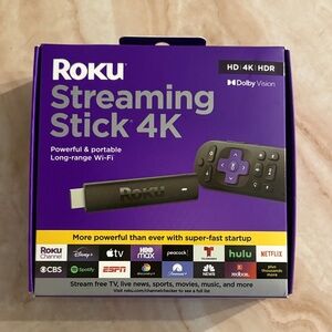 Roku Streaming Stick 4K - Purple and Black